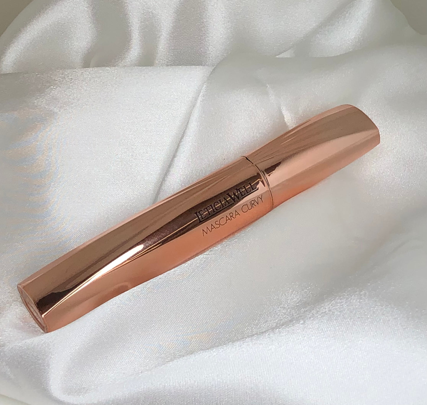 MASCARA CURVY VOLUME EXTREM