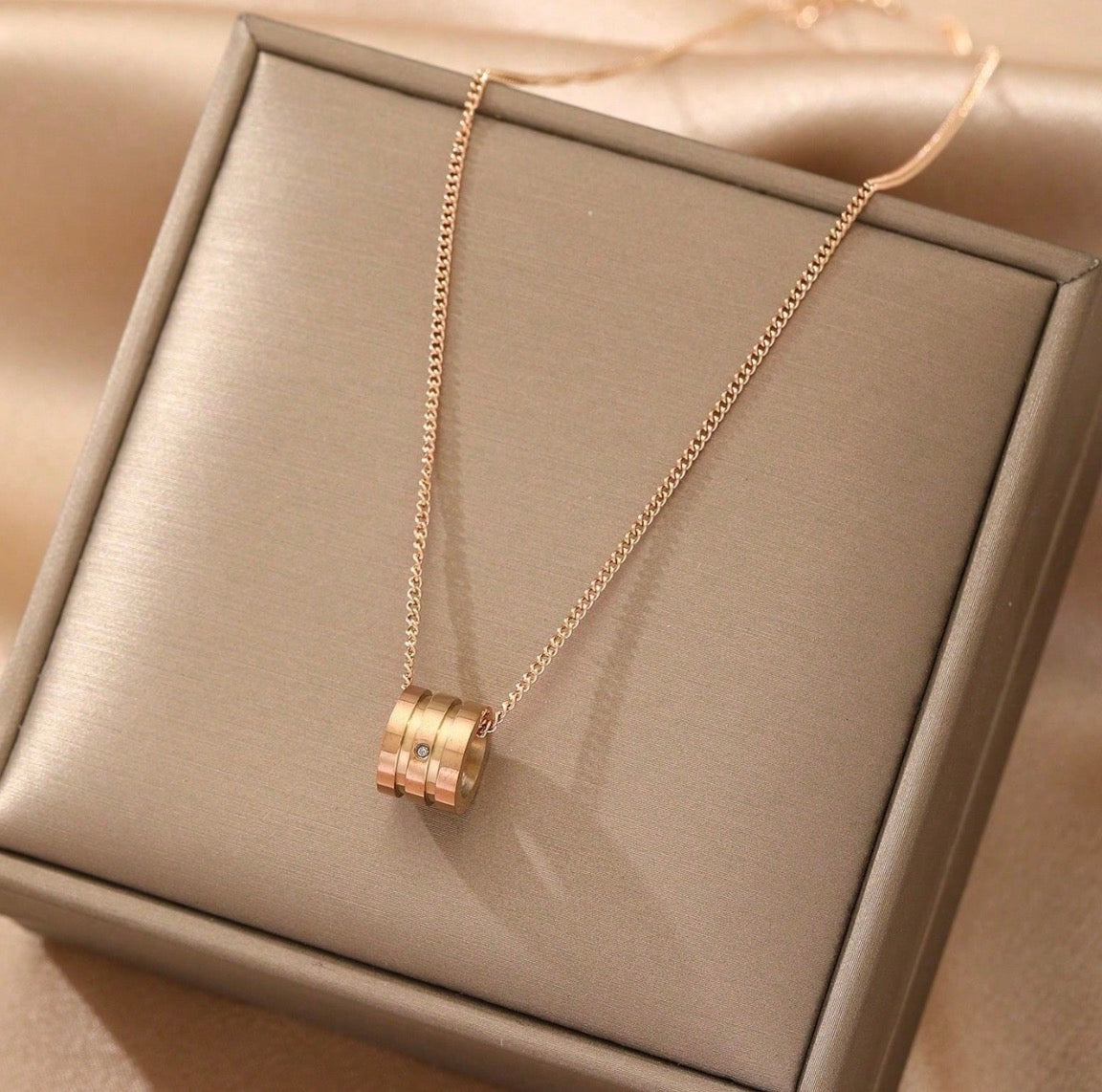 Collier Beverly #185