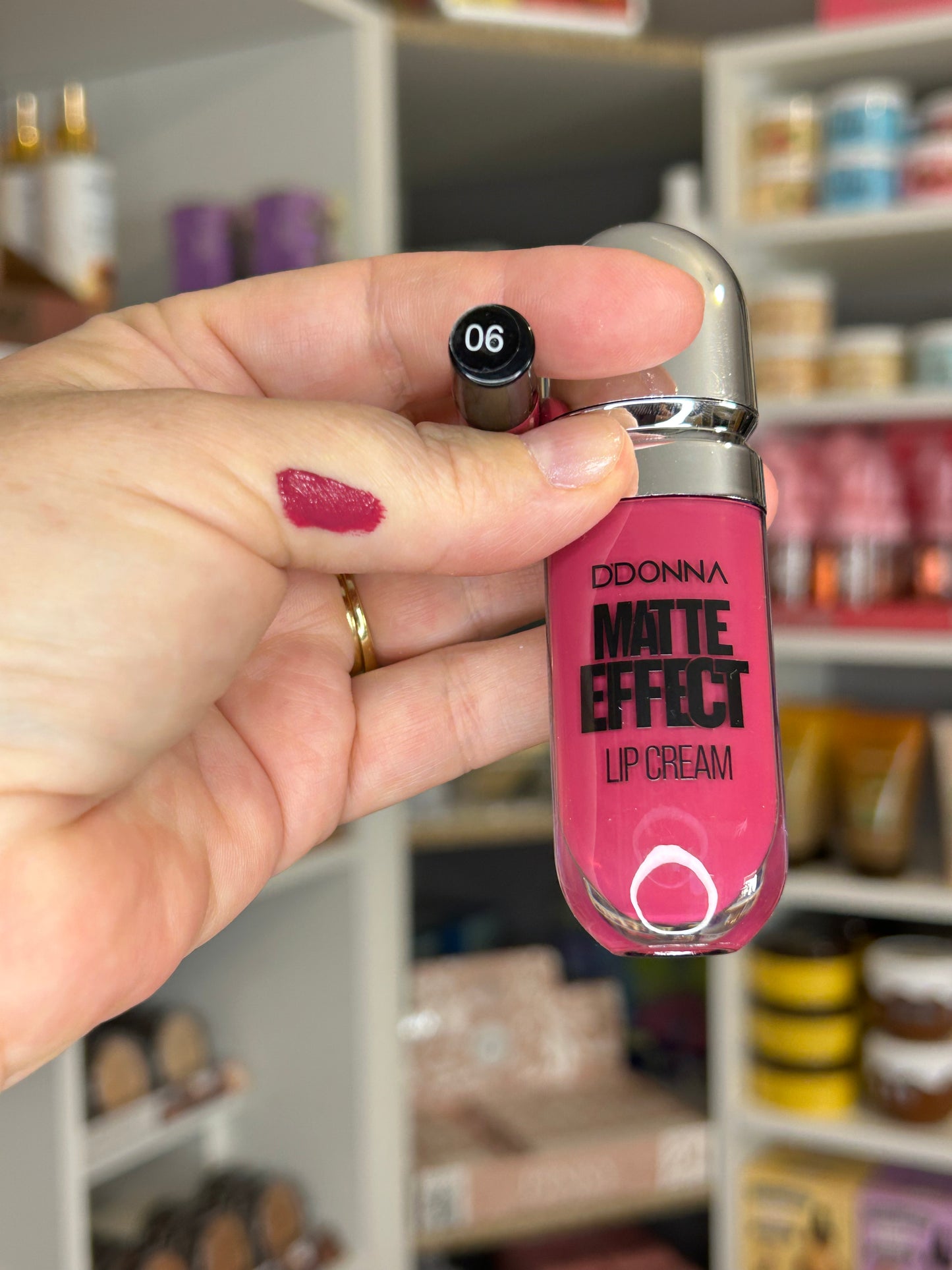 Gloss cream d'donna matte effect